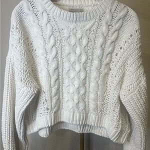 ✨ Urban Outfitters White Cable Knit Cropped Sweater✨